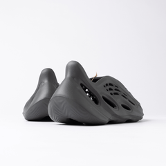 Adidas Yeezy Foam RNNR Onyx