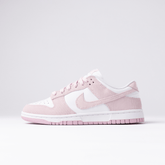Nike Dunk Low Pink Corduroy (Talla de mujer)