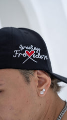 Gorra Love Is Not Forever
