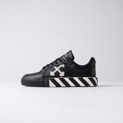 Off-White Vulcanized Low Leather Black/White