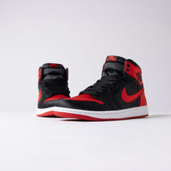 Air Jordan 1 Retro High OG Satin Bred (Talla de mujer)