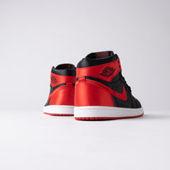 Air Jordan 1 Retro High OG Satin Bred (Talla de mujer)