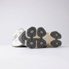 New Balance 9060 ASOS Exclusive White Beige