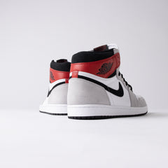 Air Jordan 1 Retro High OG Light Smoke Grey