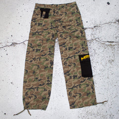 Pantalón Cargo Camo Gfe