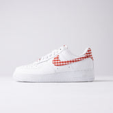 Nike Air Force 1 Low '07 Essential Blanco Mystic Rojo Gingham (Talla de mujer)