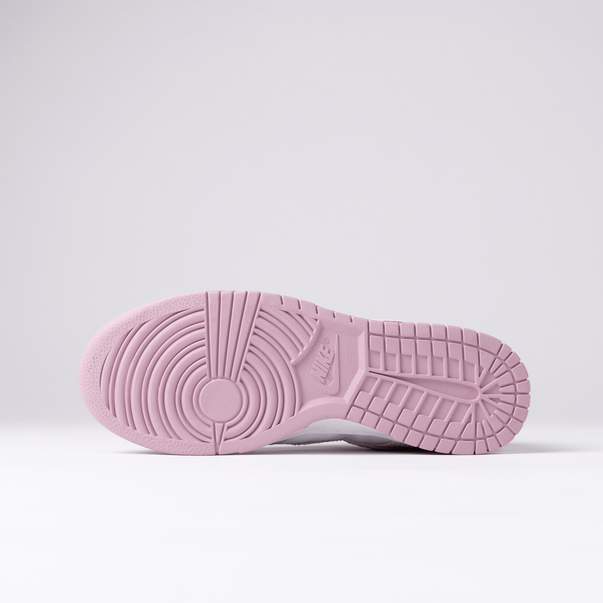 Nike Dunk Low Pink Corduroy (Talla de mujer)