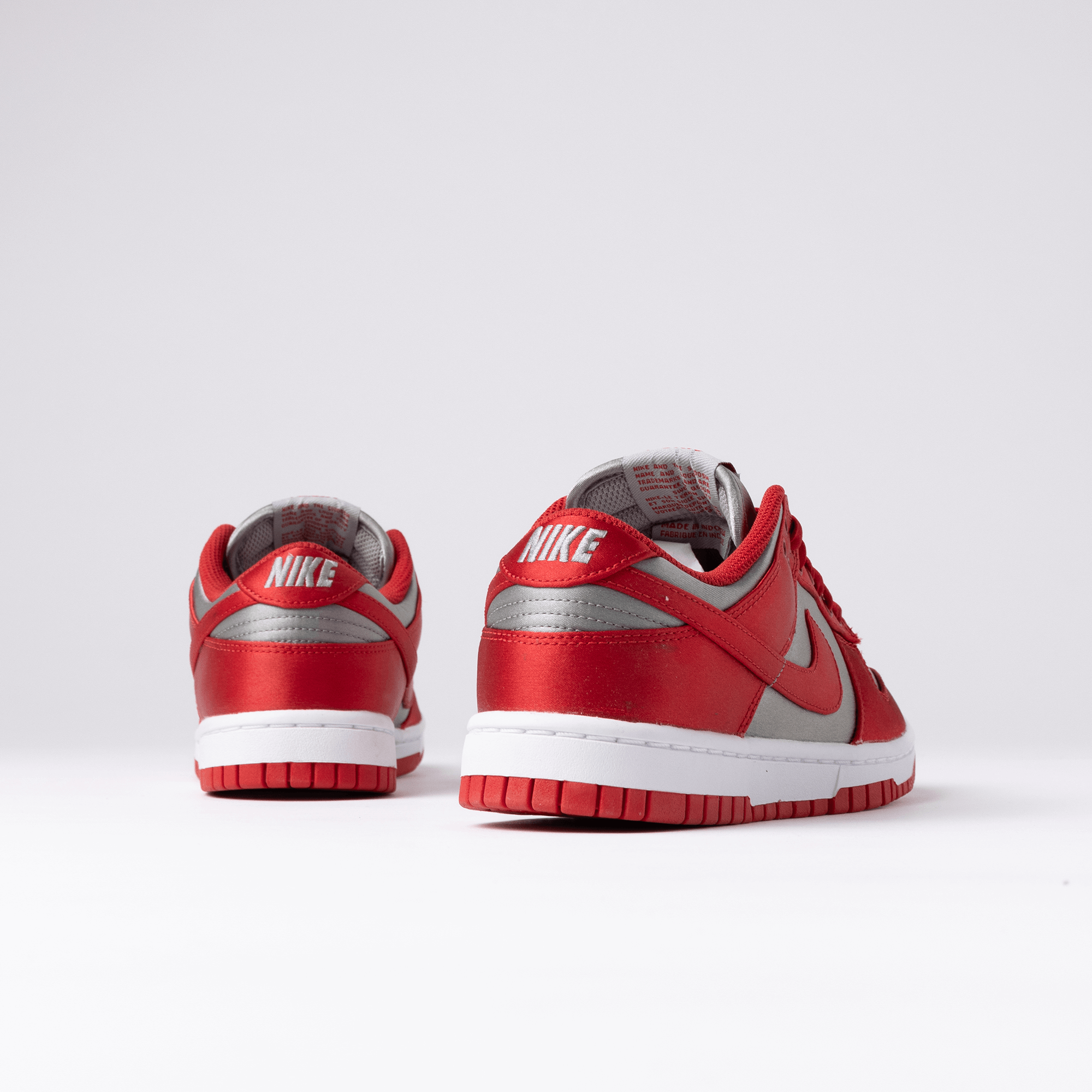 Nike Dunk Low UNLV Satin (Talla de mujer)