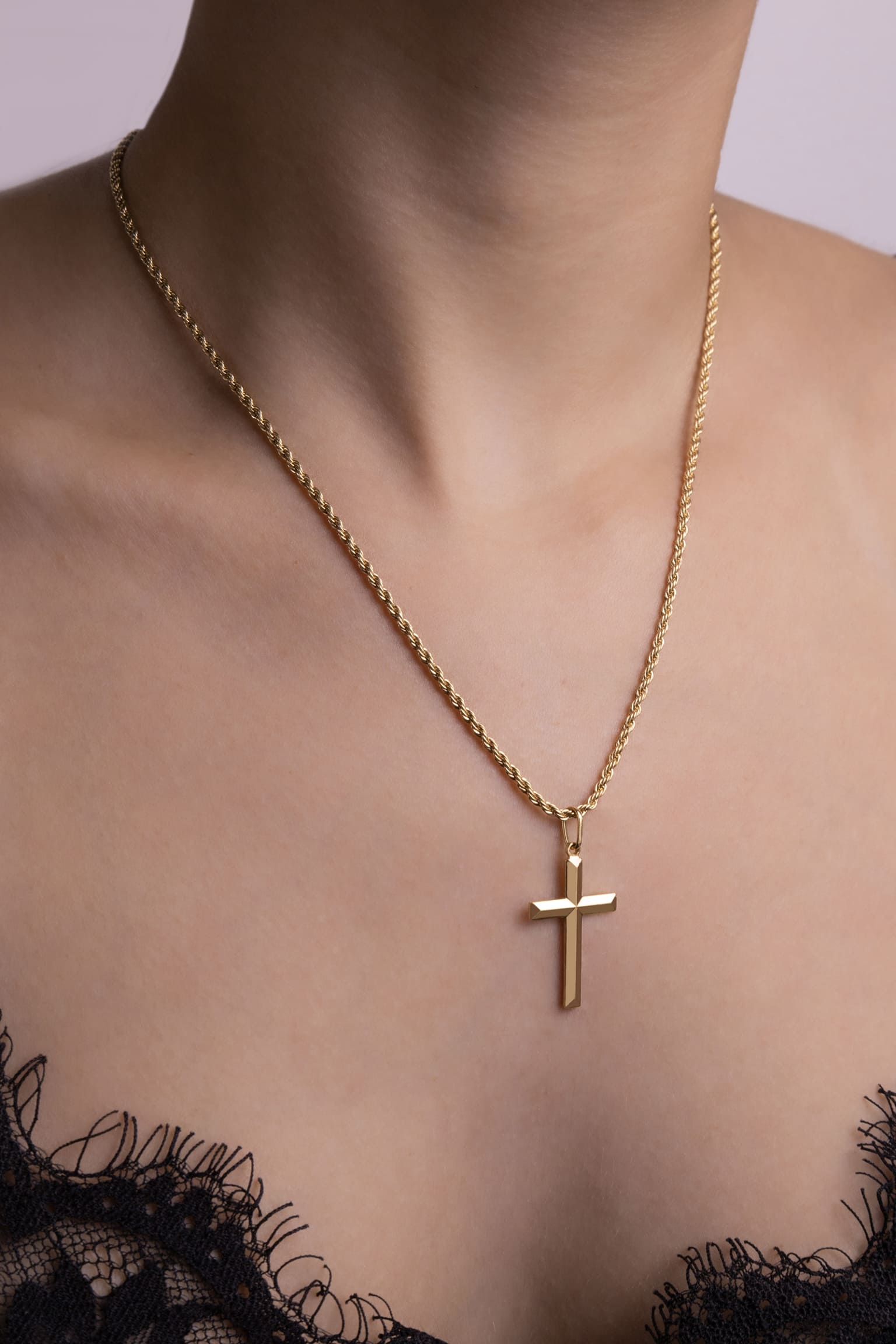 Cadena Lazo en Oro laminado 18k Para Dama