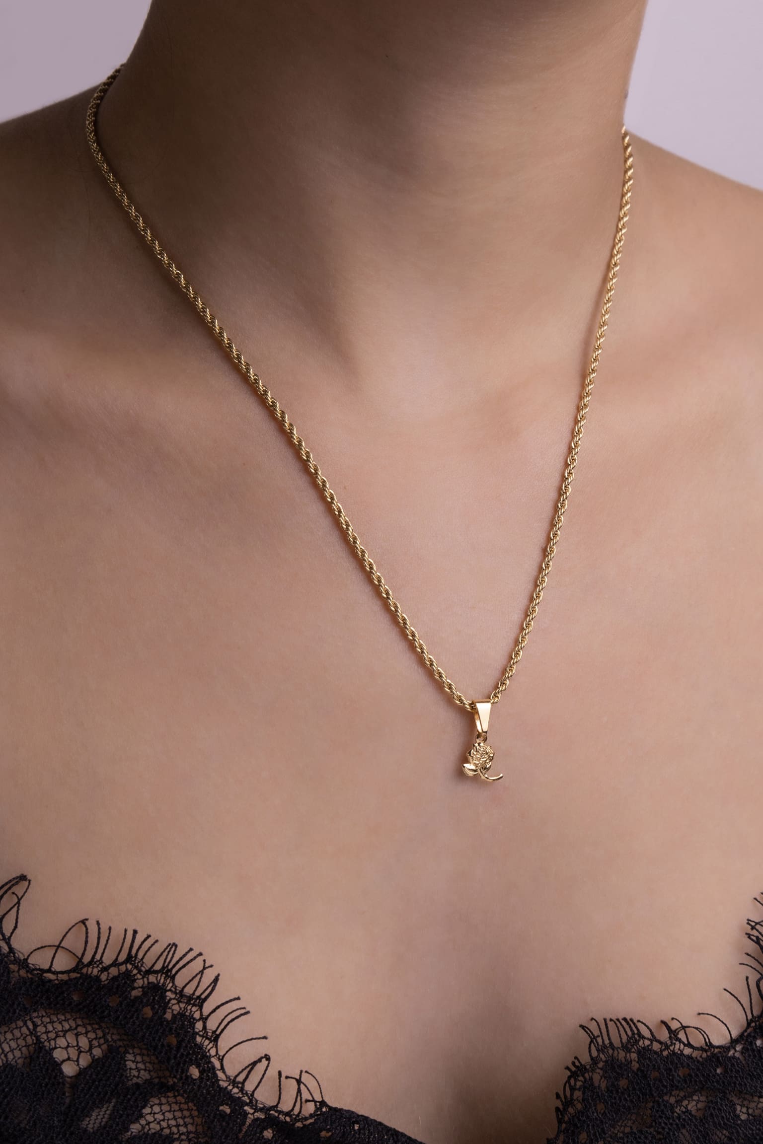 Cadena Lazo en Oro laminado 18k Para Dama