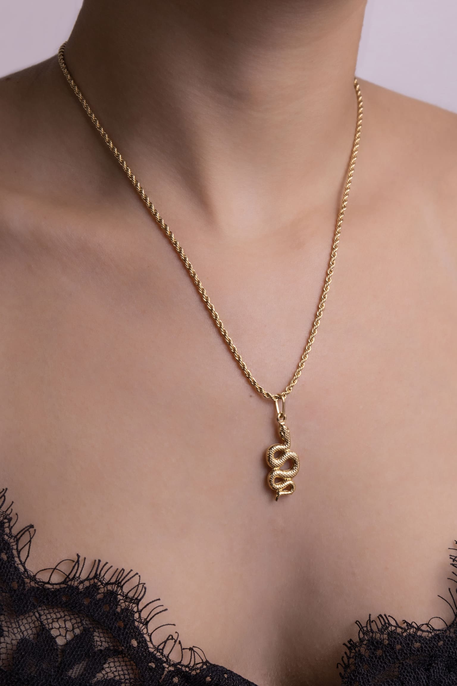 Cadena Lazo en Oro laminado 18k Para Dama