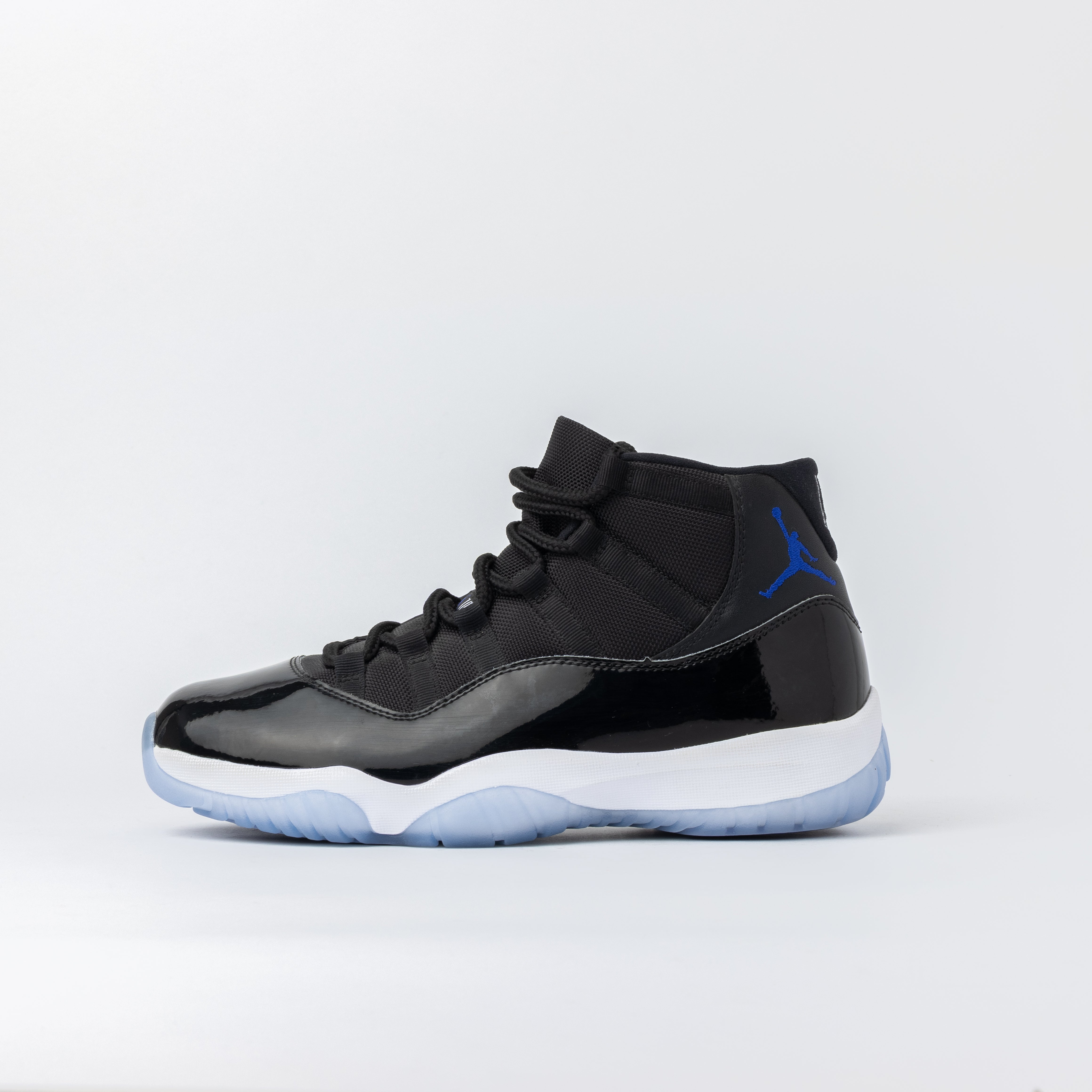 Air Jordan 11 Retro 'Space Jam' 2016 (Par de Exhibición)