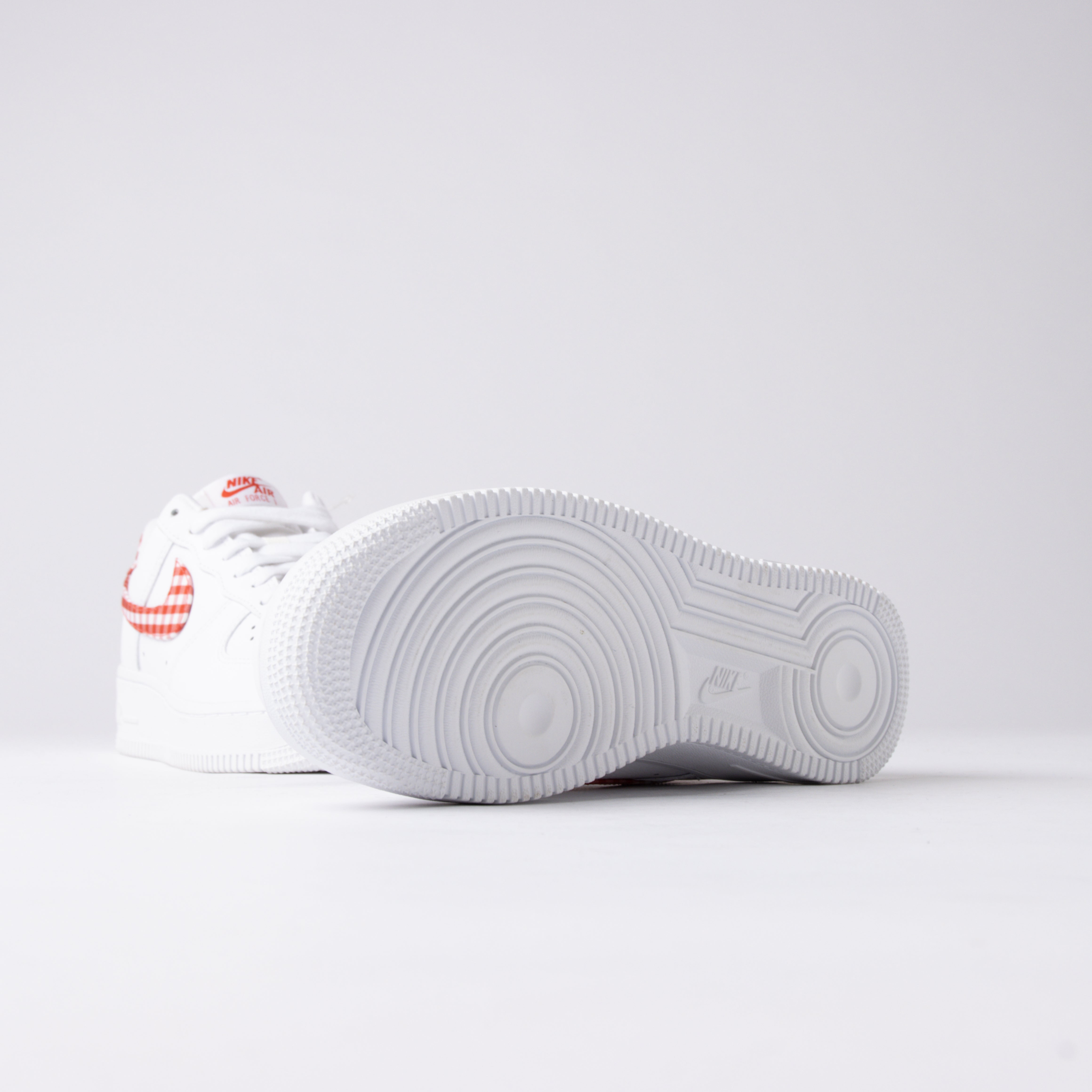 Nike Air Force 1 Low '07 Essential Blanco Mystic Rojo Gingham (Talla de mujer)