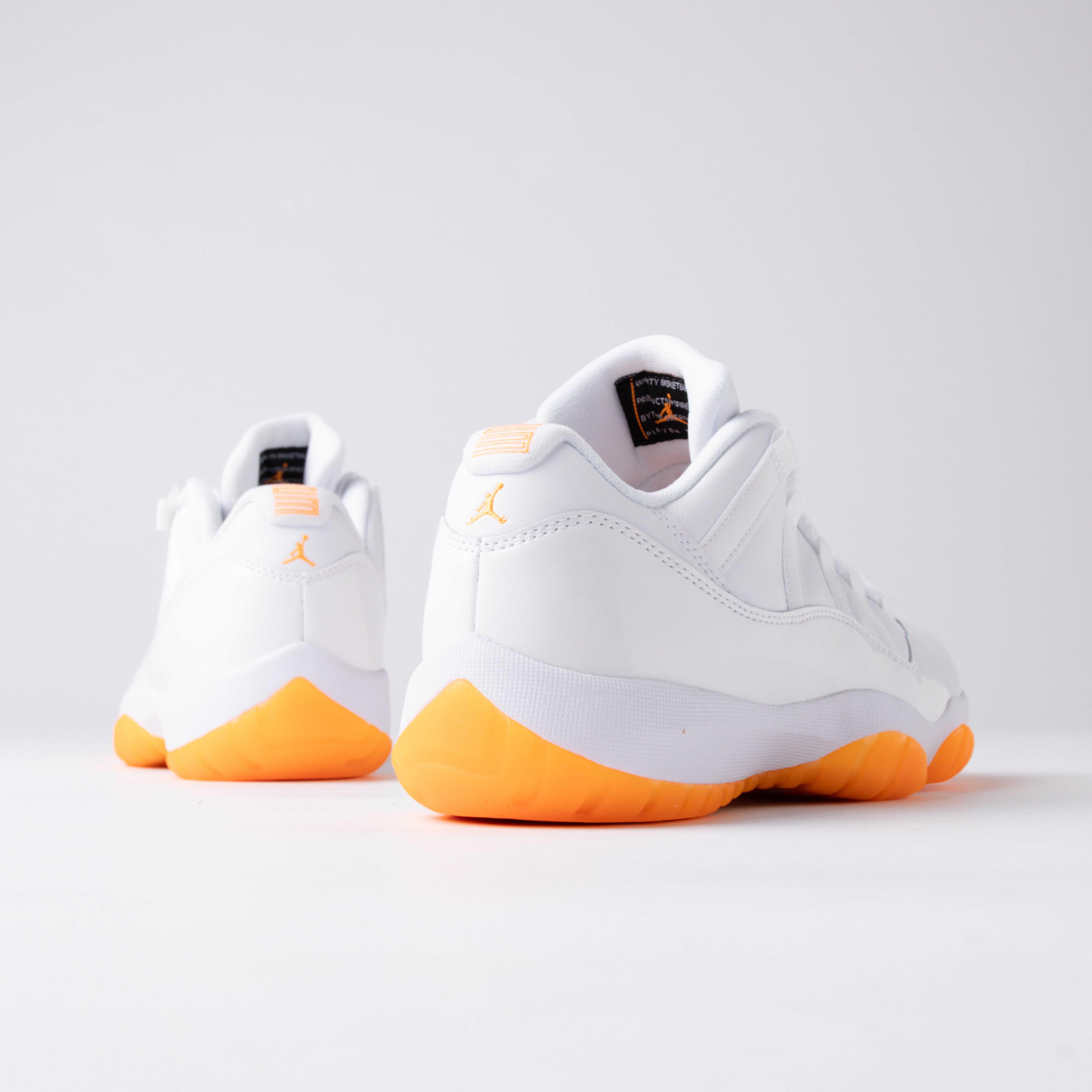 Air Jordan 11 Retro Low 'Bright Citrus' (Talla de mujer)