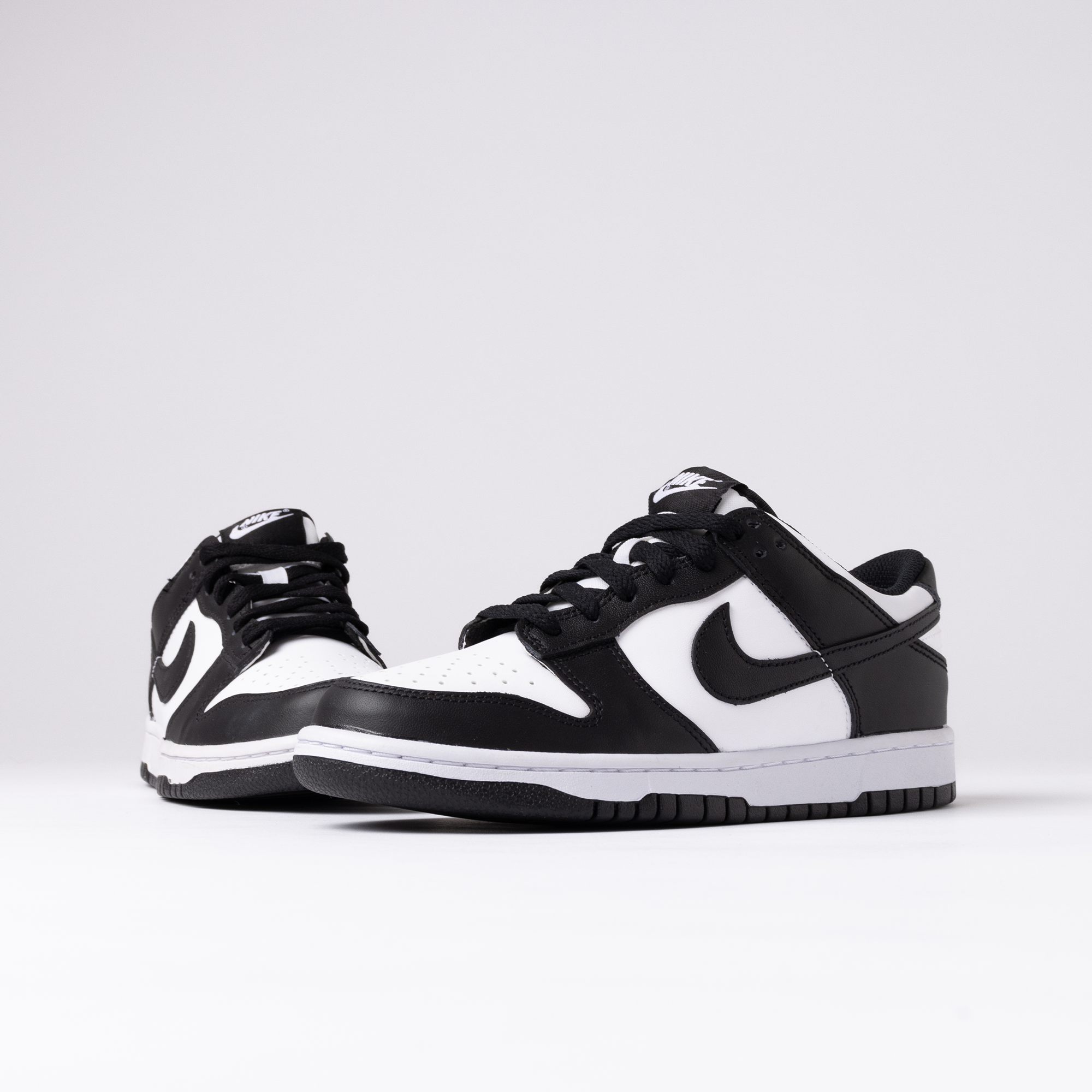 Nike Dunk Low Panda